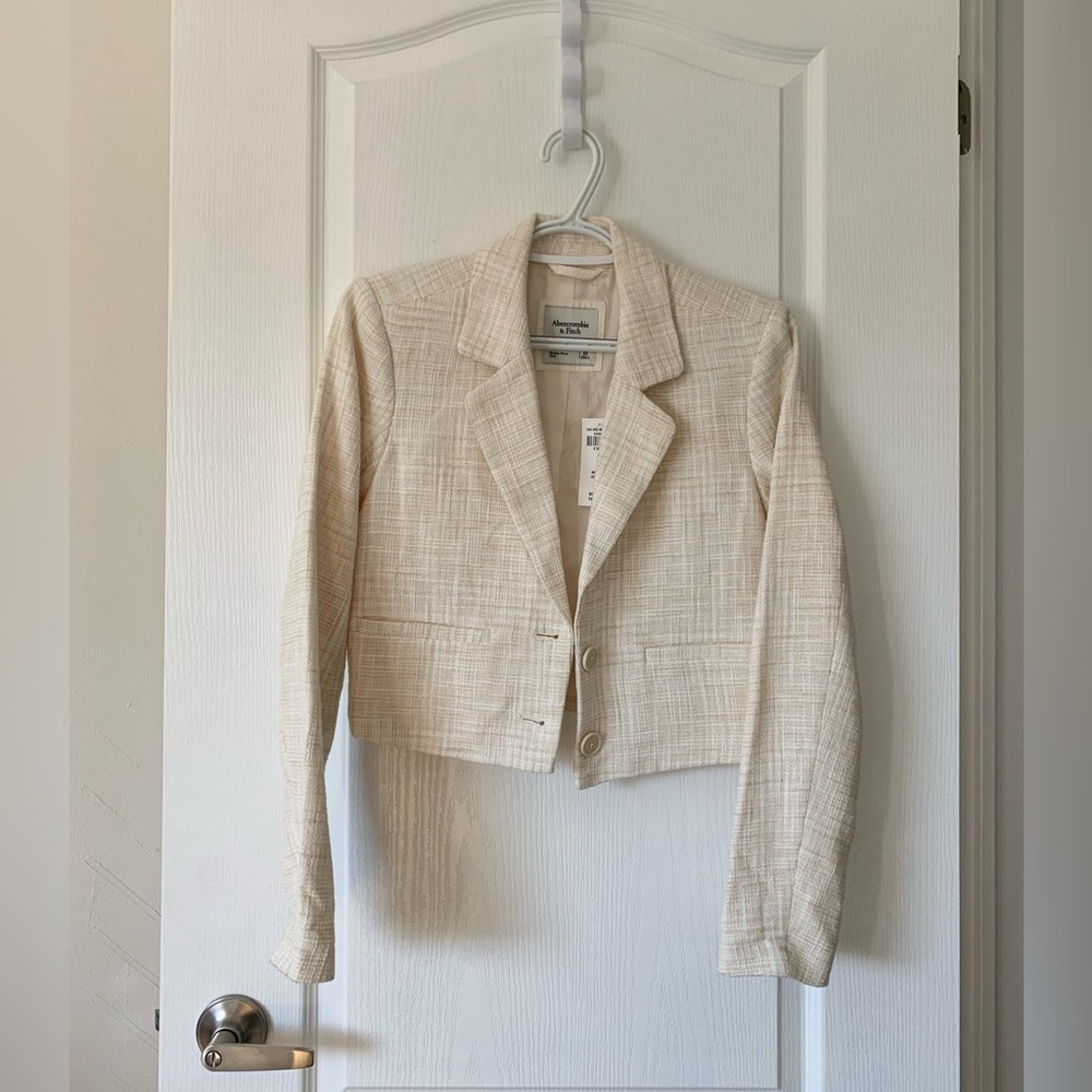 NEW Abercrombie Cropped Tweed Blazer